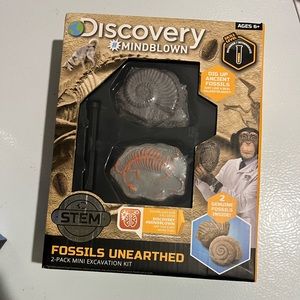 Discovery #Mindblown Fossils Unearthed Mini Excavation Kit 2pk